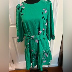 Ann Taylor Floral Belted Flounce Shift Dress Size 8 Parrot Green Women's EUC